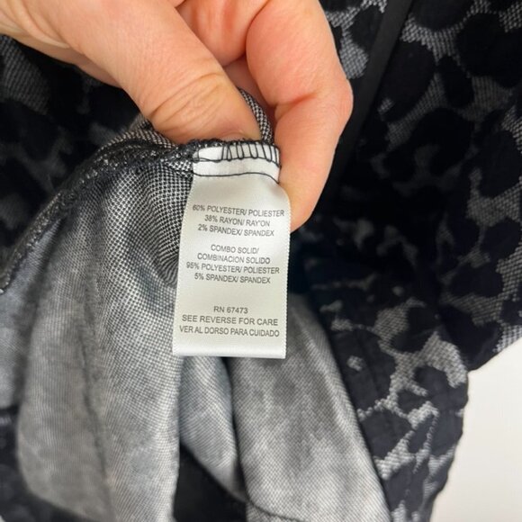 Gabby Skye Black & White Leopard Pattern Sleeveless Dress - Picture 8 of 11